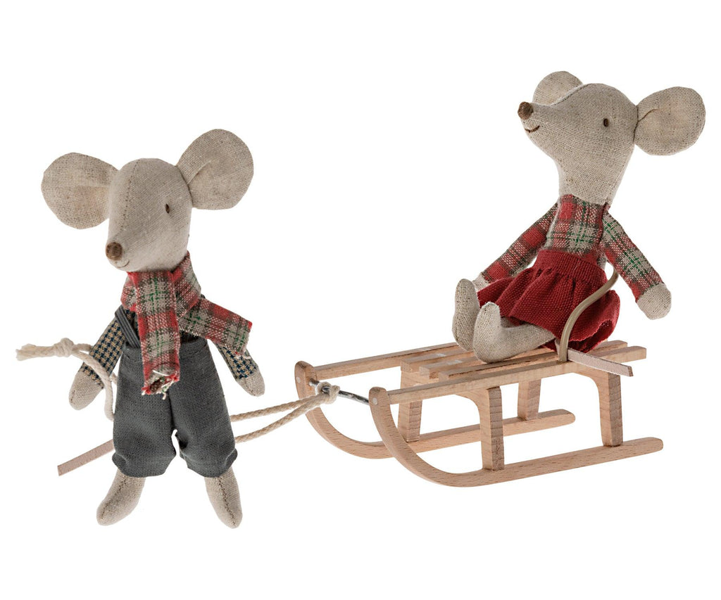 Maileg Mouse Sled AW2023 PREORDER - Ruby & Grace 
