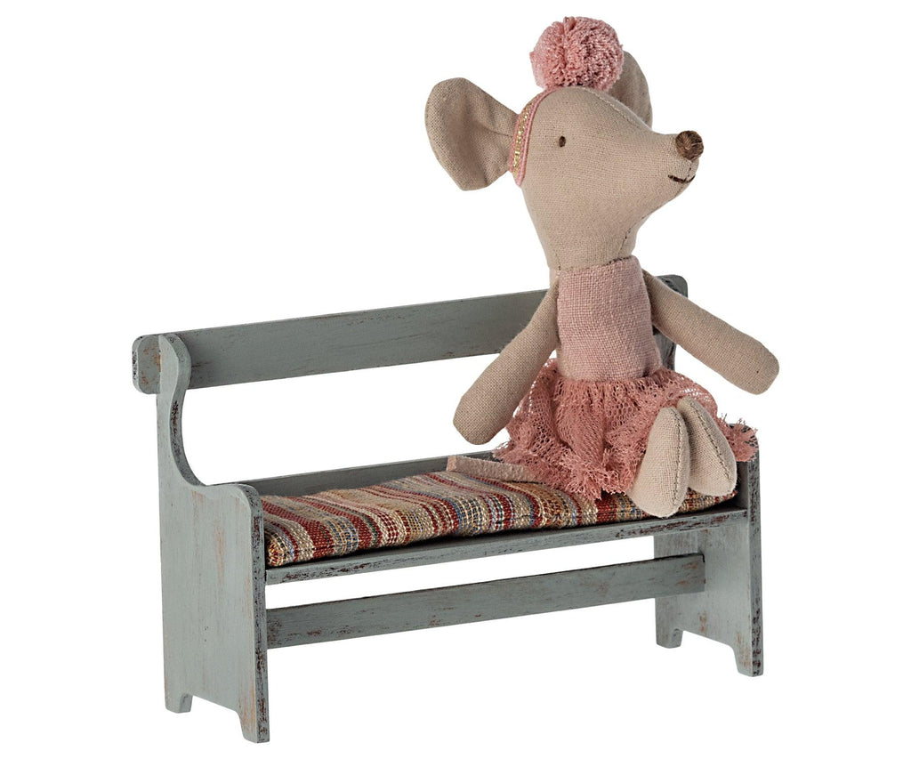 Maileg Bench Mouse Size AW2023 PREORDER - Ruby & Grace 