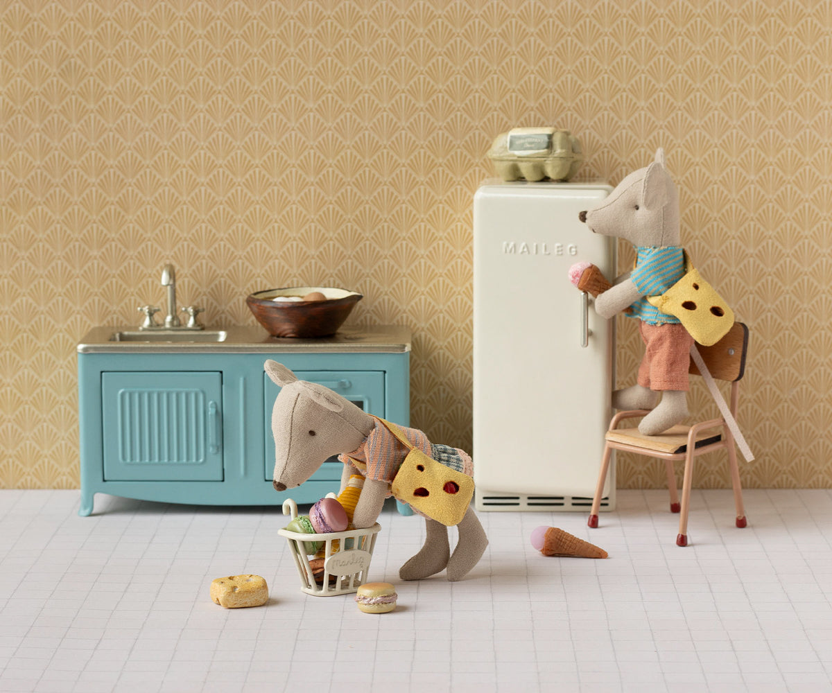 Maileg Little Brother Mouse With Bag SS26 PREORDER ONLY DUE JUNE – Ruby ...