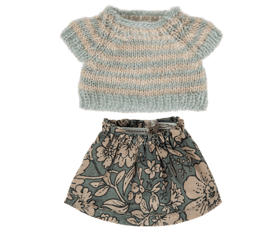 Maileg New Knitted sweater and skirt for big sister mouse Fall Winter Collection 2022 Clothes NEW ARRIVAL - Ruby & Grace 