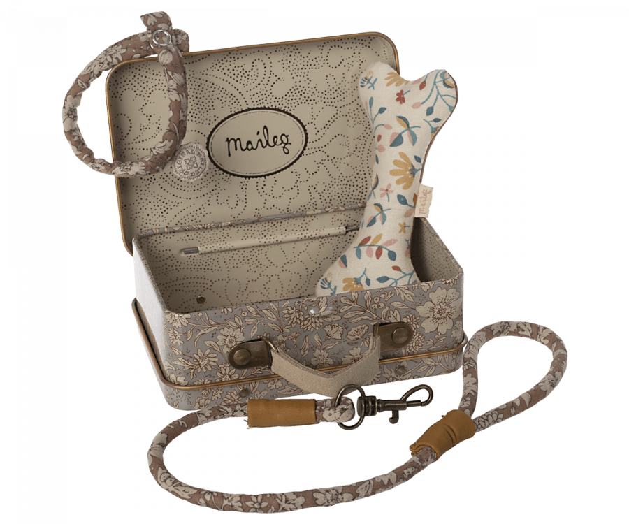 Maileg Dog Accessory Set Rose: Spring Summer 2023 NEW ARRIVAL - Ruby & Grace 